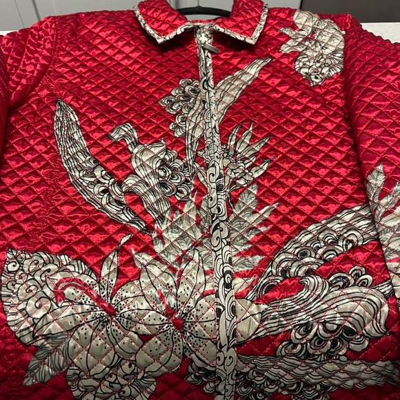 Chico’s Size 2 - Reversible Quilted Lightweight Jacket - Red, White, Black $129 - Picture 6 of 12